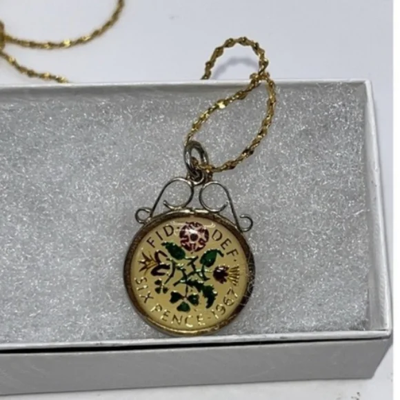 Enameled Glass Covered 1967 Sixpence 1962 Golden Hind Half Penny 18" Necklace - Picture 1 of 5